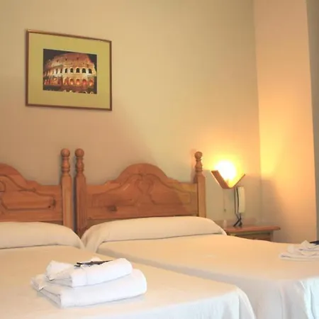 Guest house Carlos I La Linea de la Concepcion